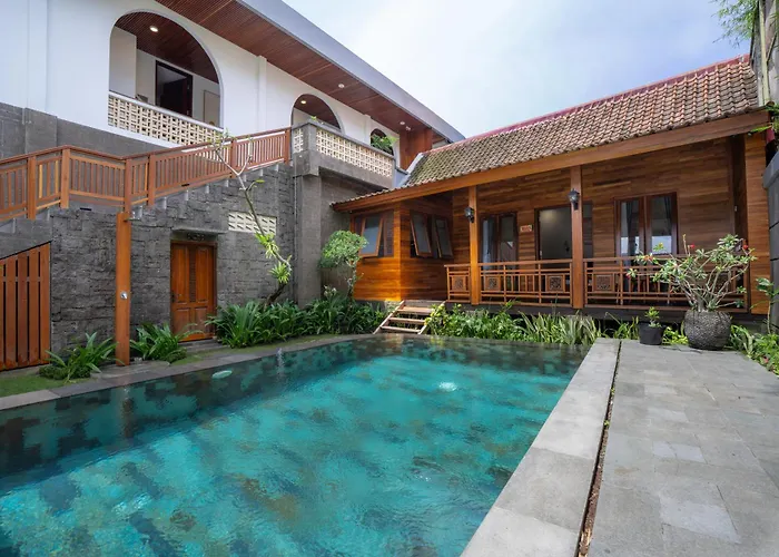 Vakantieverhuur: Moson Villa Legian